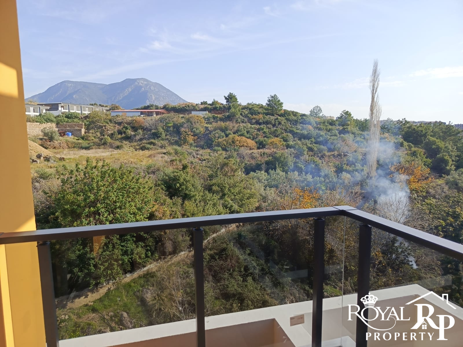 ROYAL PROPERTY  SATILIK DAİRE  Tosmur Sıfır site 1+1 45 m2